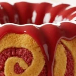 O Bolo de Cenoura Perfeito da Vovó: Fofinho e Irresistível!